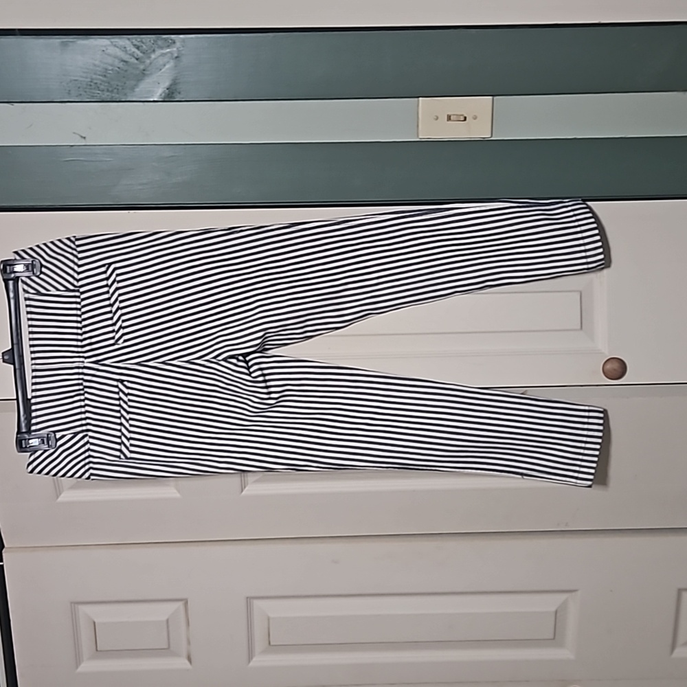 Pants - Picture 5 of 7